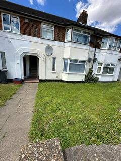 2 bedroom ground floor maisonette to rent, Staines Road, Hounslow TW4