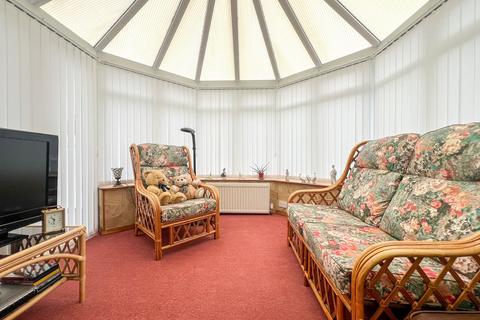 6 Castle View, Honley, Holmfirth, HD9 6EY