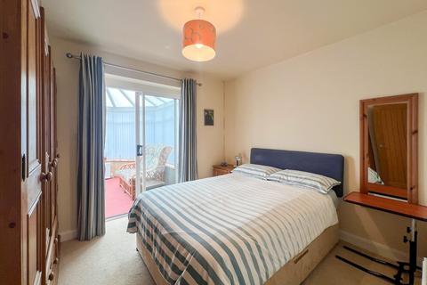 6 Castle View, Honley, Holmfirth, HD9 6EY