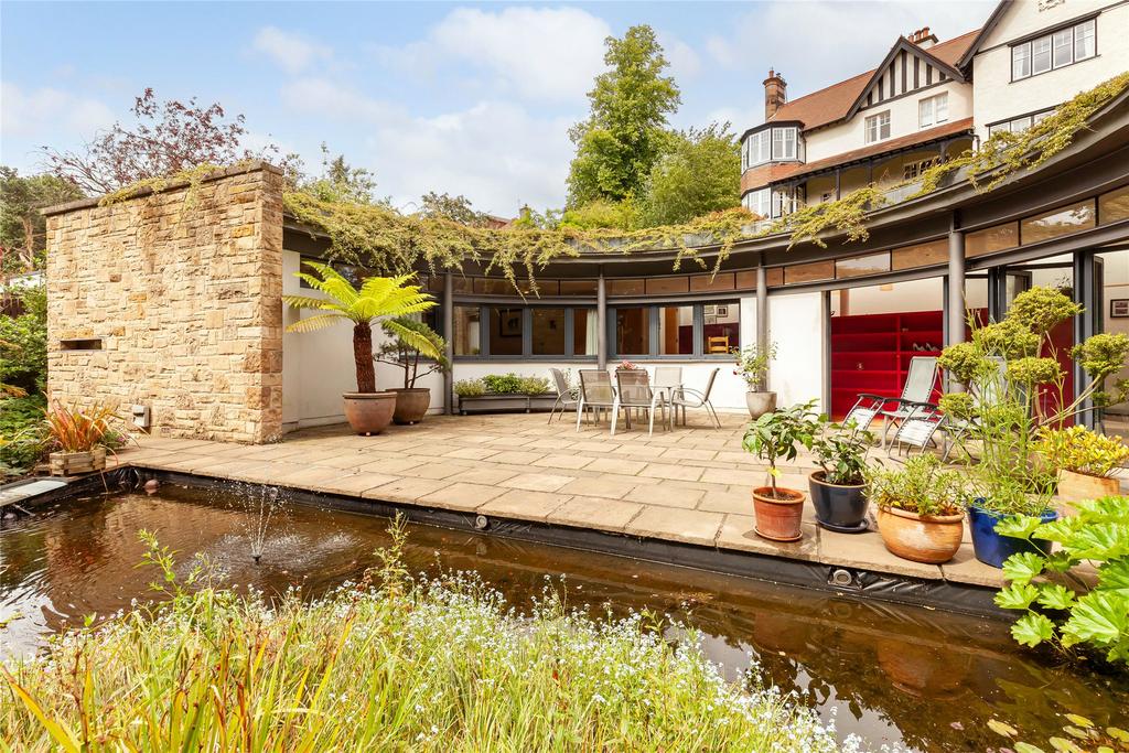 Pentland Avenue, Edinburgh, Midlothian 3 bed detached house for sale