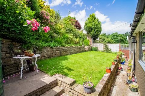 4 bedroom semi-detached house for sale, Woodside View, Holmfirth