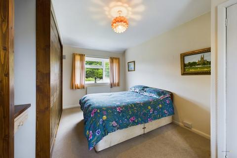 15 Bentley Road, Uttoxeter, ST14 7EF