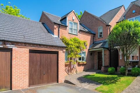 4 bedroom detached house for sale, Manor View, Hartshorne