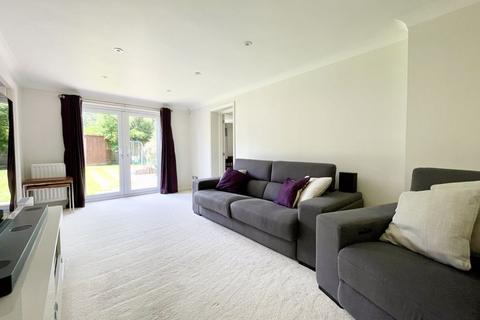 4 bedroom detached house for sale, Bluestar Gardens, Grange Park, Hedge End, SO30