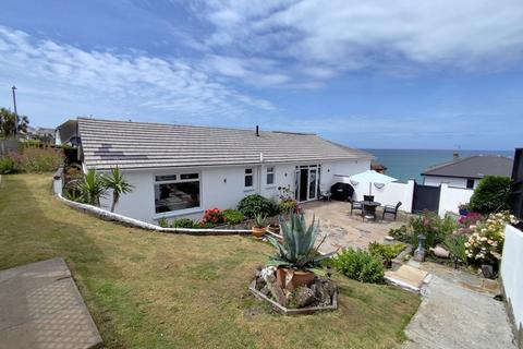 4 bedroom detached bungalow for sale, Pentire Crescent, Newquay TR7