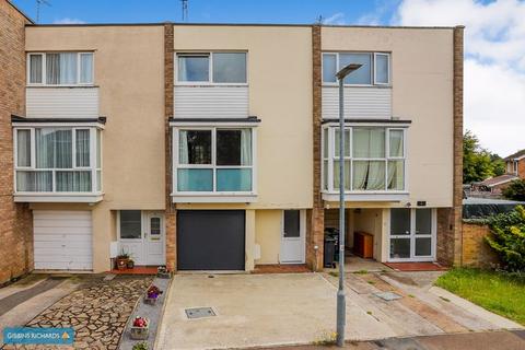 3 bedroom terraced house for sale, Chepstow Avenue, Bridgwater