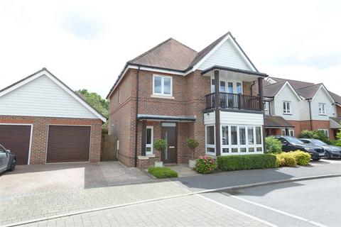 4 bedroom detached house for sale, Willowbourne, Fleet GU51