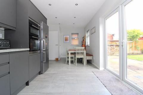 21 Clarendon Road, Walsall, WS4 1AX