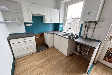 2 bedroom cottage for sale, Erasmus Street, Penmaenmawr