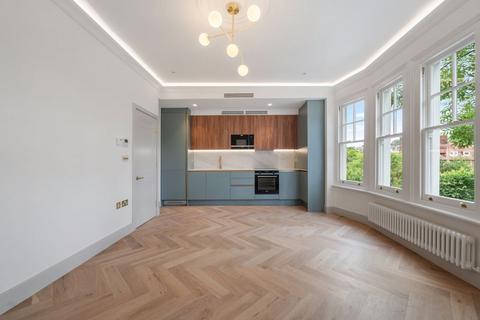 2 bedroom apartment for sale, South End Road, Hampstead Heath, London NW3