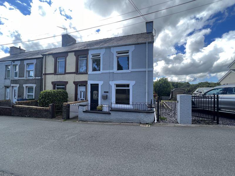 Llanrug, Gwynedd 2 bed terraced house for sale £260,000