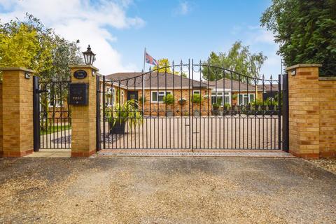 4 bedroom detached house for sale, Bridge Street, Deeping St James