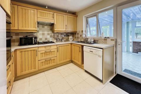 5 Alder Grove, Bromley Cross, Bolton, BL7 9YL