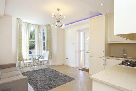 2 bedroom apartment to rent, Archway Road, Archway, London