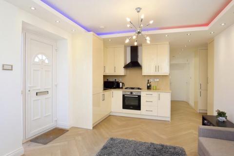 2 bedroom apartment to rent, Archway Road, Archway, London
