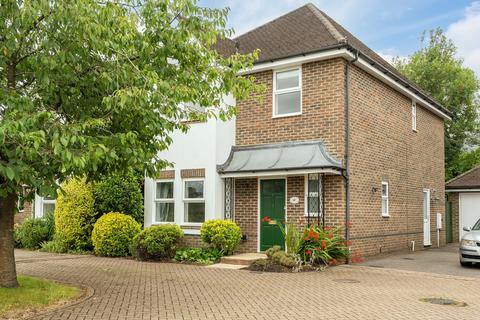 4 bedroom detached house for sale, Middle Street, Strood Green, Brockham