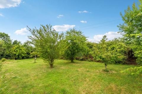 4 bedroom semi-detached house for sale, Oakley