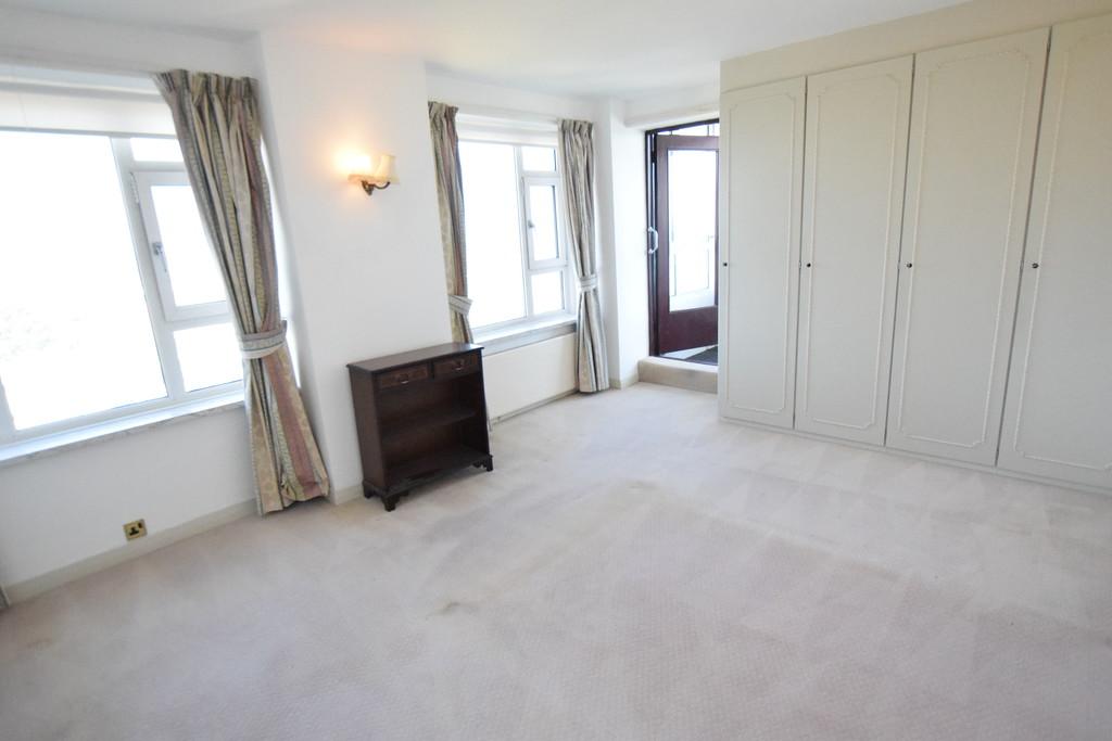 Apartment in Bournemouth - View 4