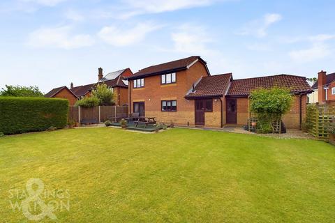 4 bedroom detached house for sale, Coopers Close, Thorpe Marriott, Norwich