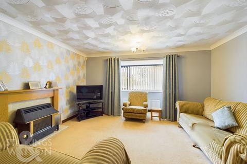 2 Coopers Close, Taverham, Norwich, NR8 6QZ