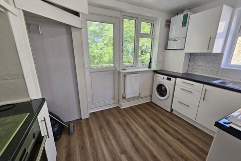 2 bedroom maisonette to rent, Christchurch Avenue, Harrow