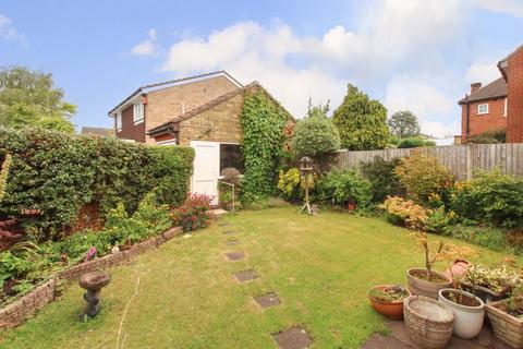 4 bedroom detached house for sale, Berrymead, Hemel Hempstead