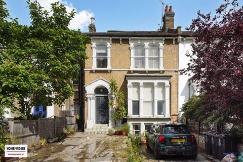 Flat D, 231 Evering Road, London, E5 8AL