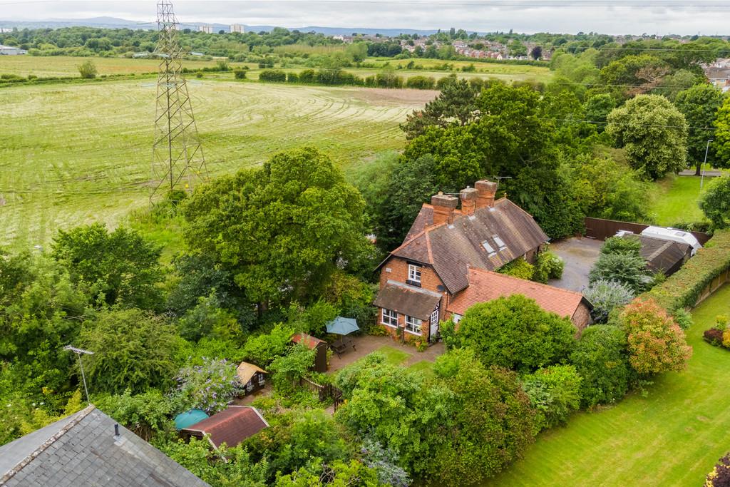 The Chimneys, Saughall Road, Chester, CH1 4 BL-3