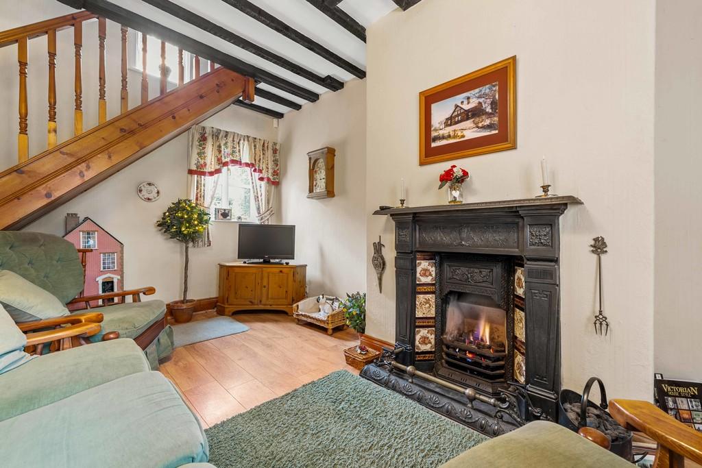 The Chimneys, Saughall Road, Chester, CH1 4 BL-9