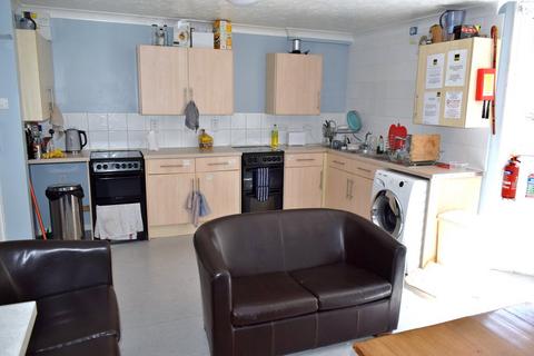 9 bedroom house share to rent, Bateman Street,, Lower Ground CB2