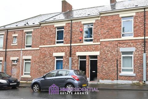 3 bedroom flat to rent, Longley Street, Arthurs Hill NE4