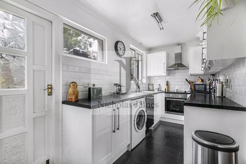 undefined, Hood Avenue, Southgate, London, N14