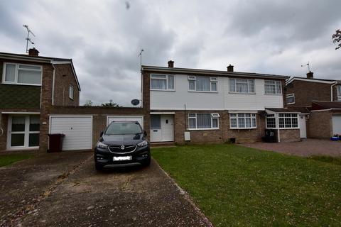 3 bedroom semi-detached house to rent, Flatford Drive, Clacton-On-Sea, CO16