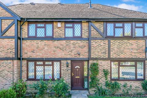 3 bedroom terraced house to rent, Merrow Park, Guildford