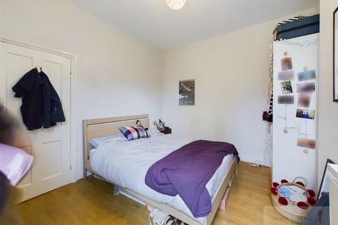 1 bedroom property to rent, Elmhurst Mansions, Clapham SW4