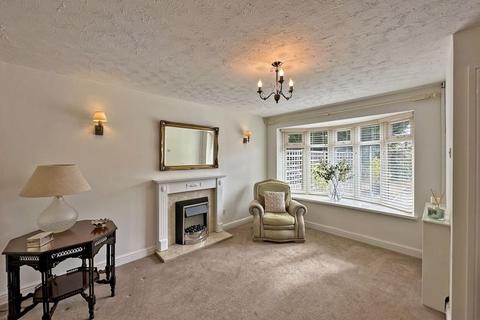 3 bedroom semi-detached house for sale, Rylands Drive, PENN