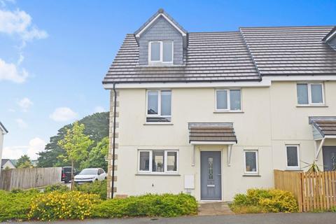 4 bedroom semi-detached house for sale, Chenoweth Way, Redruth TR16