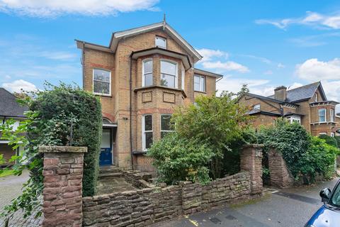 Flat C, 24 Campden Road, South Croydon, CR2 7EN