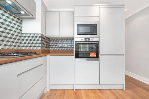Flat C, 24 Campden Road, South Croydon, CR2 7EN
