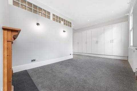 Flat C, 24 Campden Road, South Croydon, CR2 7EN