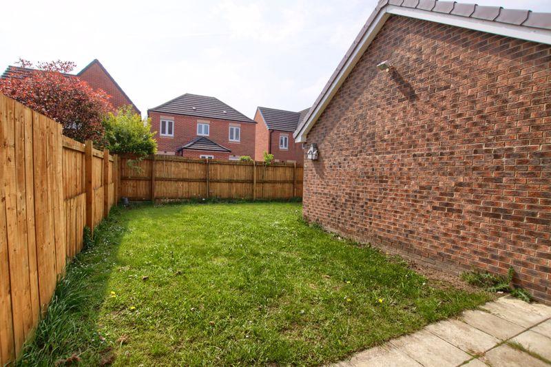Hilden Park, Ingleby Barwick 4 bed semidetached house £1,000 pcm (£
