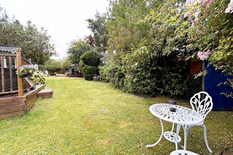4 bedroom cottage for sale, Brook Lane, Cropthorne