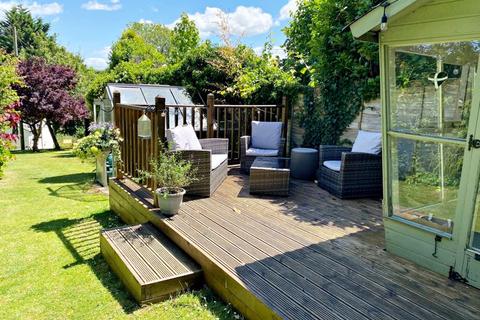 4 bedroom cottage for sale, Brook Lane, Cropthorne