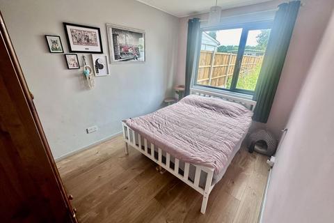 2 bedroom house to rent, Wellingham Road, Kings Lynn PE32