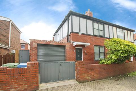 2 bedroom semi-detached house for sale, Disraeli Street, Blyth, NE24