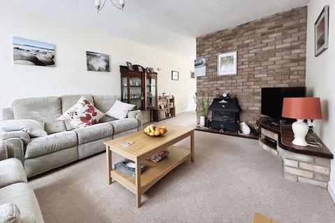 77 Greenhayes, Broadstone, BH18 8LZ