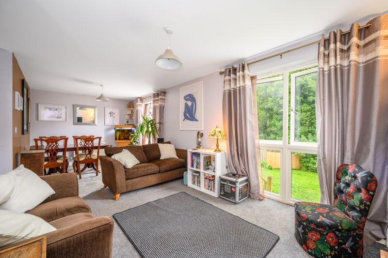 Sitting/Dining Room