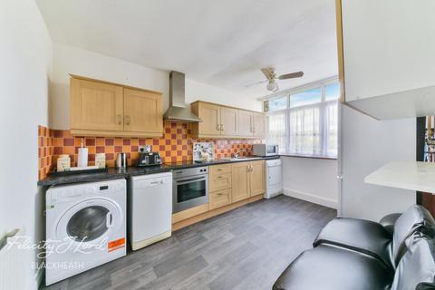 3 bedroom end of terrace house for sale, Sunfields Place, London