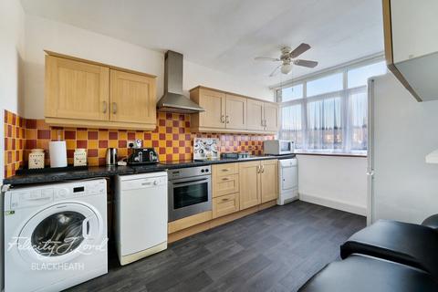 3 bedroom end of terrace house for sale, Sunfields Place, London