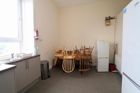 5 bedroom flat to rent, Glasgow G3